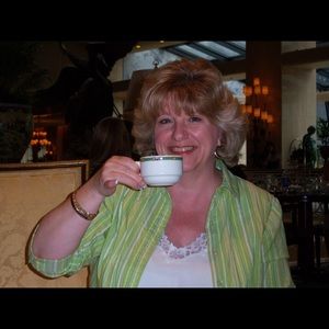 Meet your Posher, Bernadette